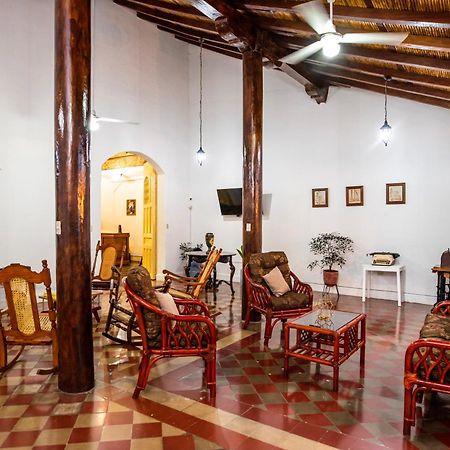 Hostal Victoria Granada Eksteriør bilde