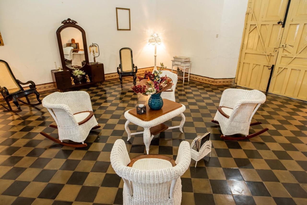 Hostal Victoria Granada Eksteriør bilde