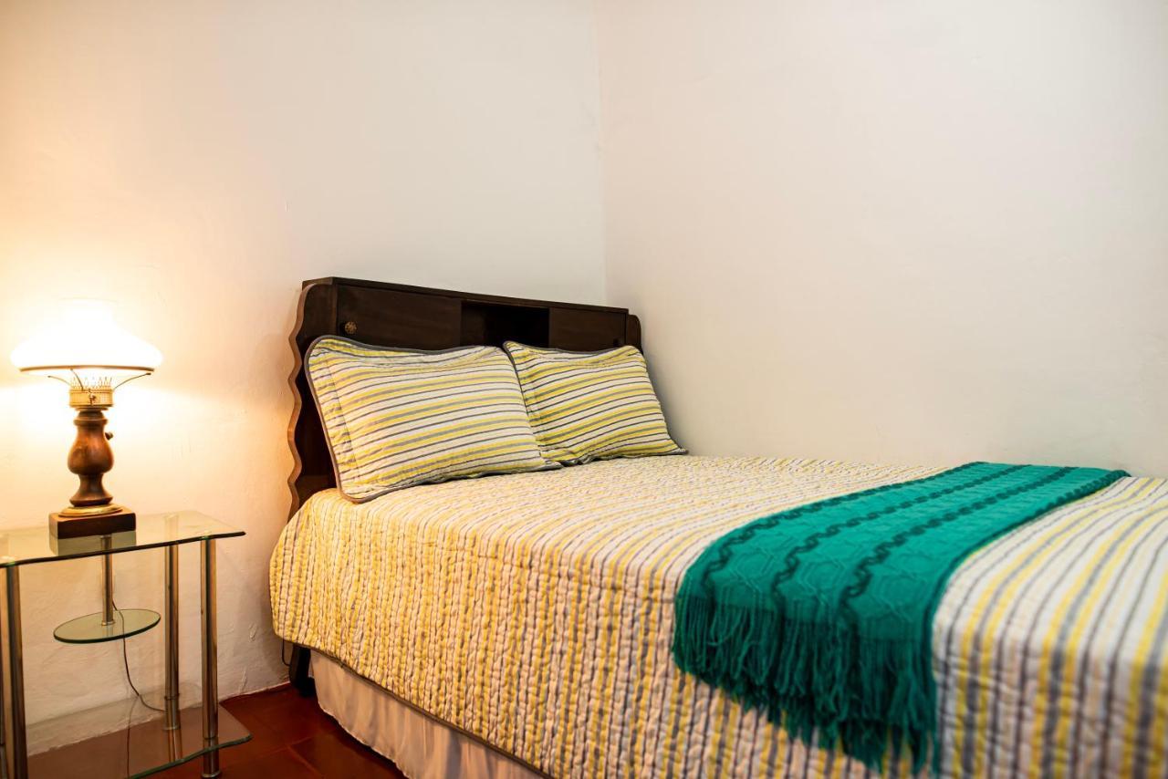 Hostal Victoria Granada Eksteriør bilde