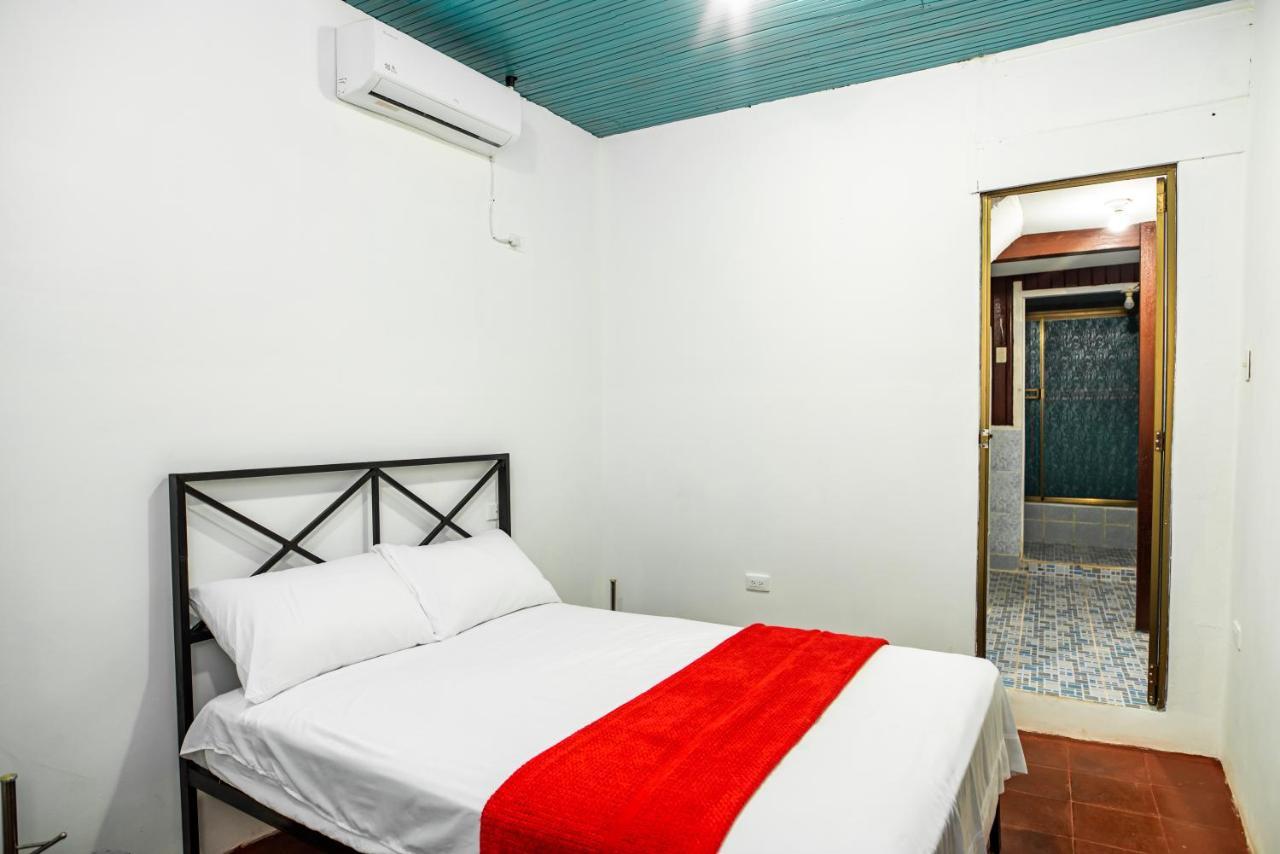 Hostal Victoria Granada Eksteriør bilde