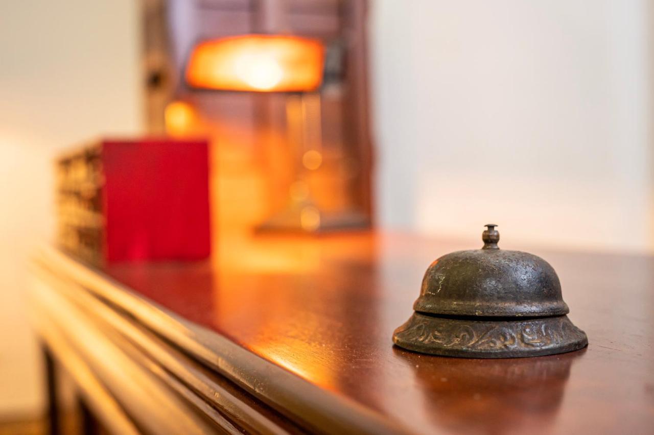 Hostal Victoria Granada Eksteriør bilde