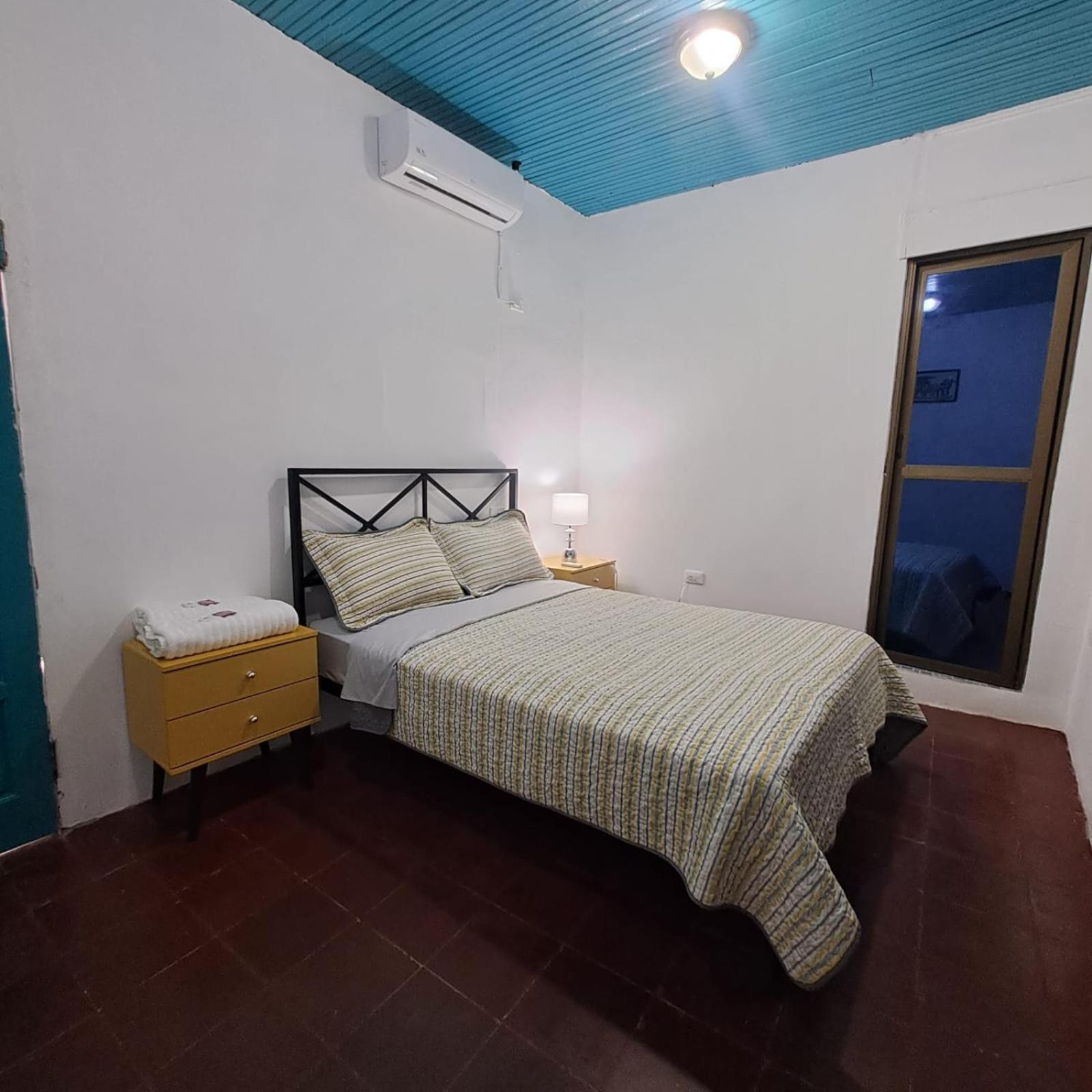 Hostal Victoria Granada Eksteriør bilde