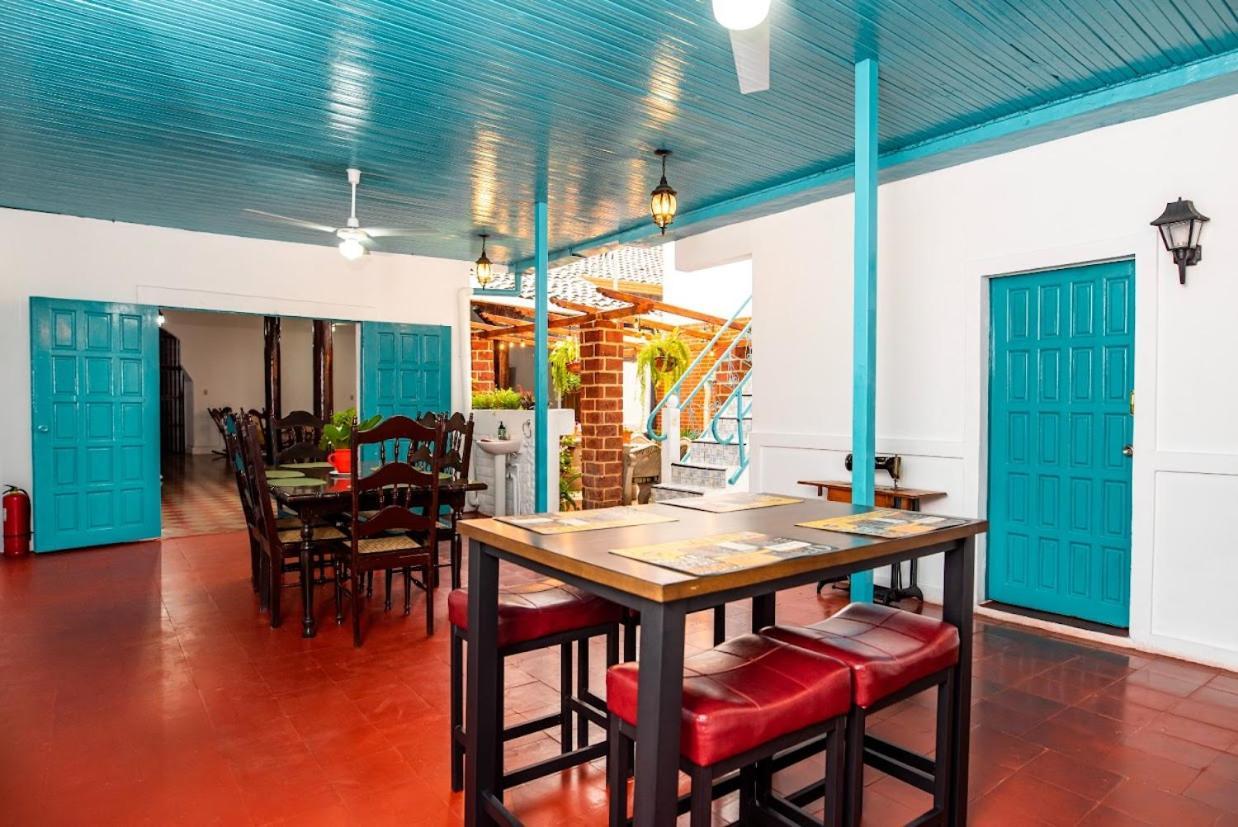 Hostal Victoria Granada Eksteriør bilde